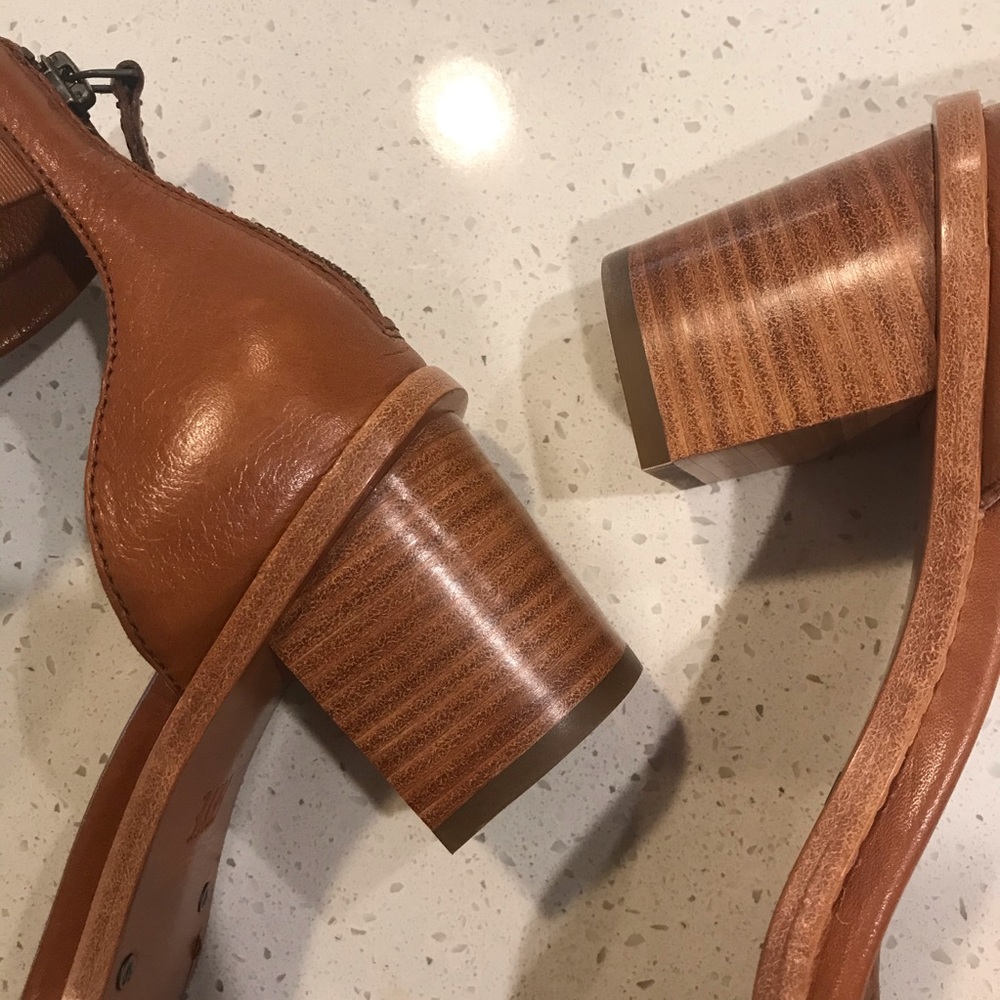 Frye Brielle Cognac Back Zip Ankle Heel Sandals - Picture 13 of 16